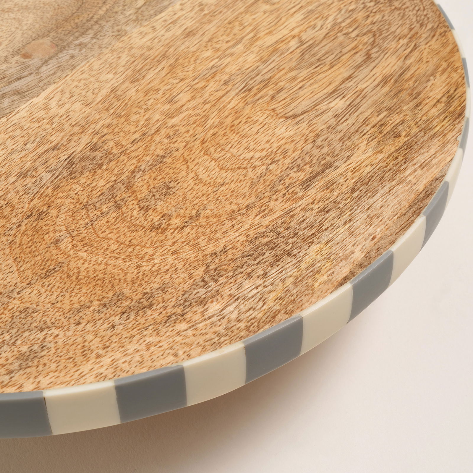 Nohar Mango Ağacı - Reçine Sunum Tahtası 29x29x7 Cm Natural - Grı