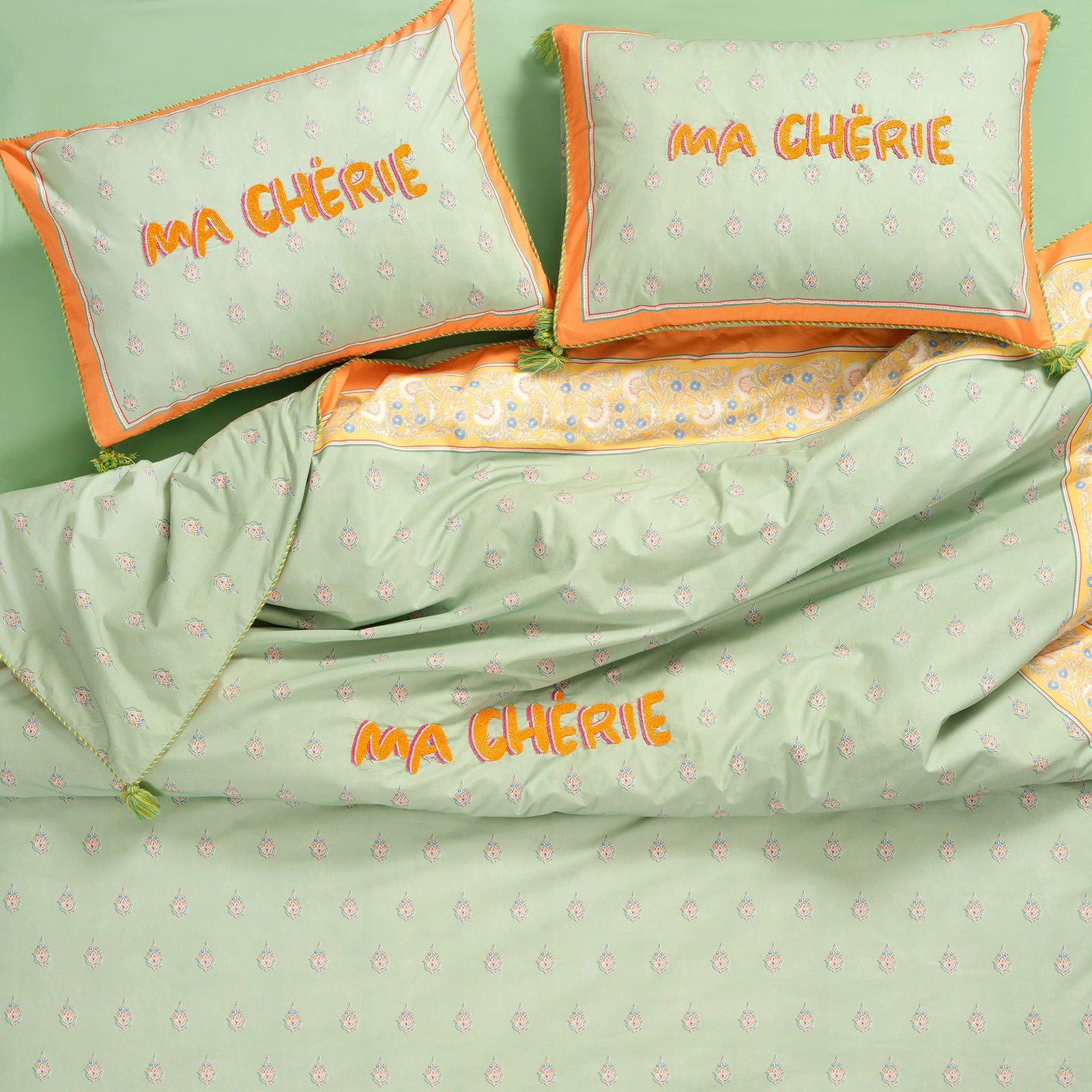 Sansad 200 Tc Püsküllü El İşi Nakışlı Çift Kişilik Pamuk Percale Nevresim Takımı 200x220 Cm Yeşil